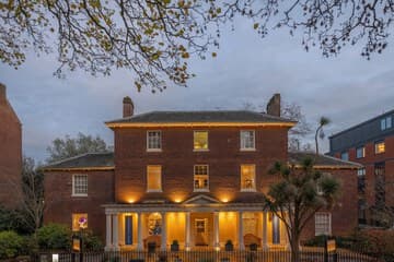 Accommodation at Southernhay House Hotel in exeter airport