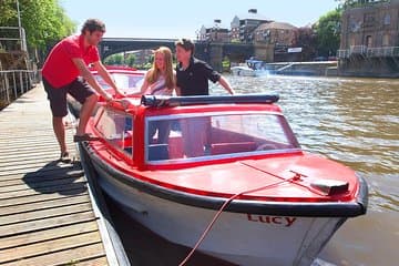 Self Drive Boat Hire in York - Boat in york