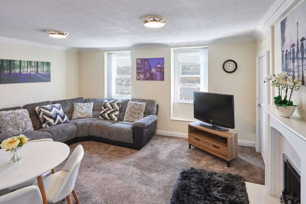 Accommodation at Host & Stay - Cobblers Cottage in whitby