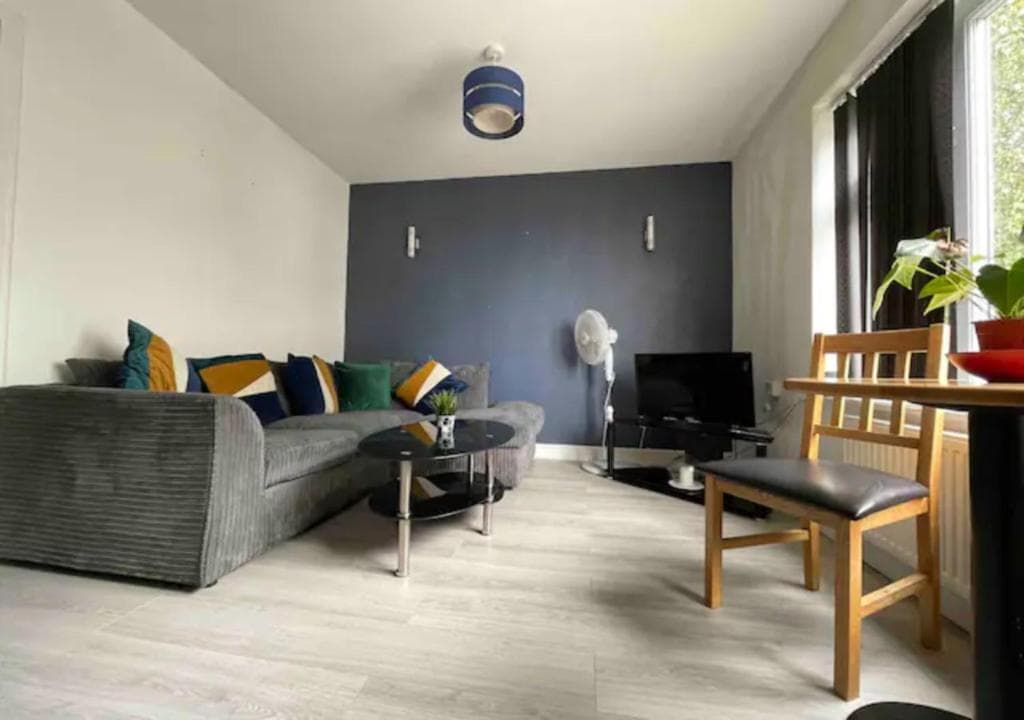 Accommodation at Practical Apartment in Prime Location in sheffield