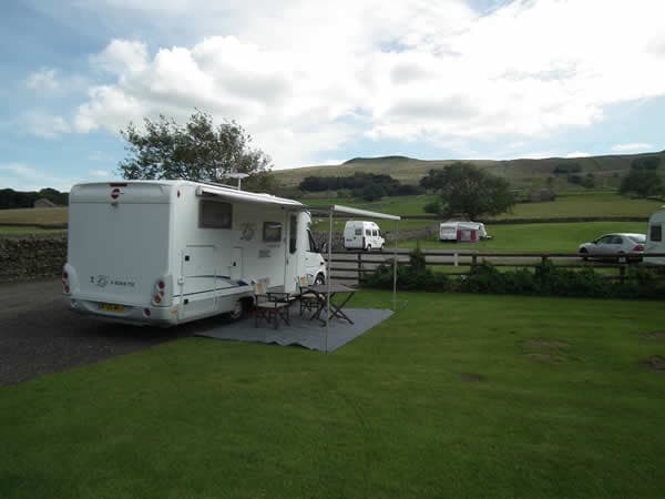 Bainbridge Ings Caravan and Camping Site - Campsite in hawes