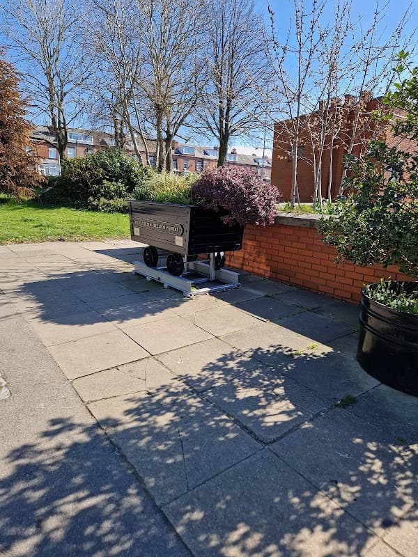 Bus Stop at Beeston Co-op - Bus Stops in beeston