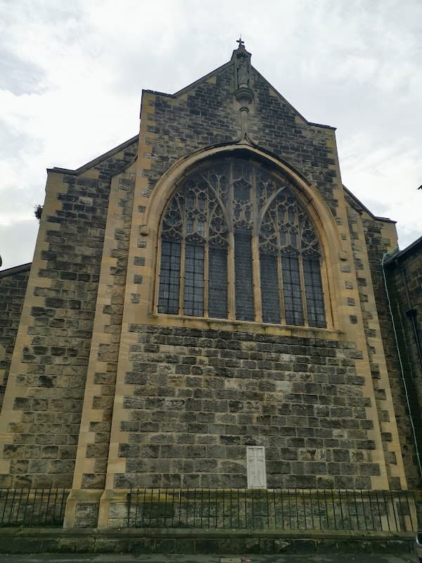 Church of the Holy Spirit : Beeston Hill - Churches in beeston
