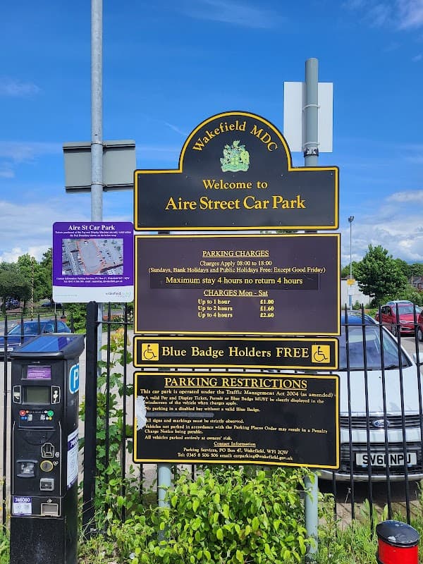 31 Aire St Parking - Car Parks in castleford