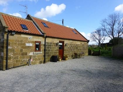 Grouse Hill Camping, Glamping and Caravan Park - Glamping in fylingthorpe