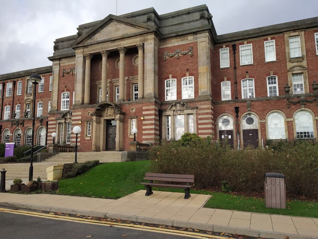Bus Stop at Headingley Campus - Bus Stops in headingley