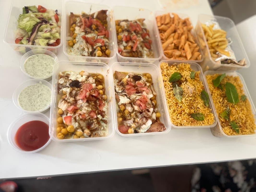 Broadway Kitchen - Takeaway in huddersfield