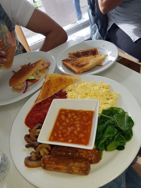 Cafe Cafe 147 in killingbeck