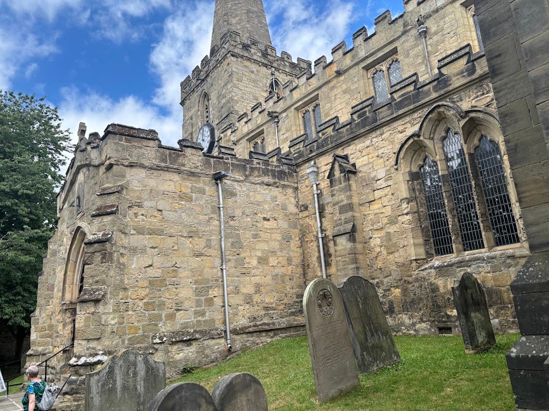 Pickering (Ss. Peter And Paul) Churchyard - Cemeteries in pickering