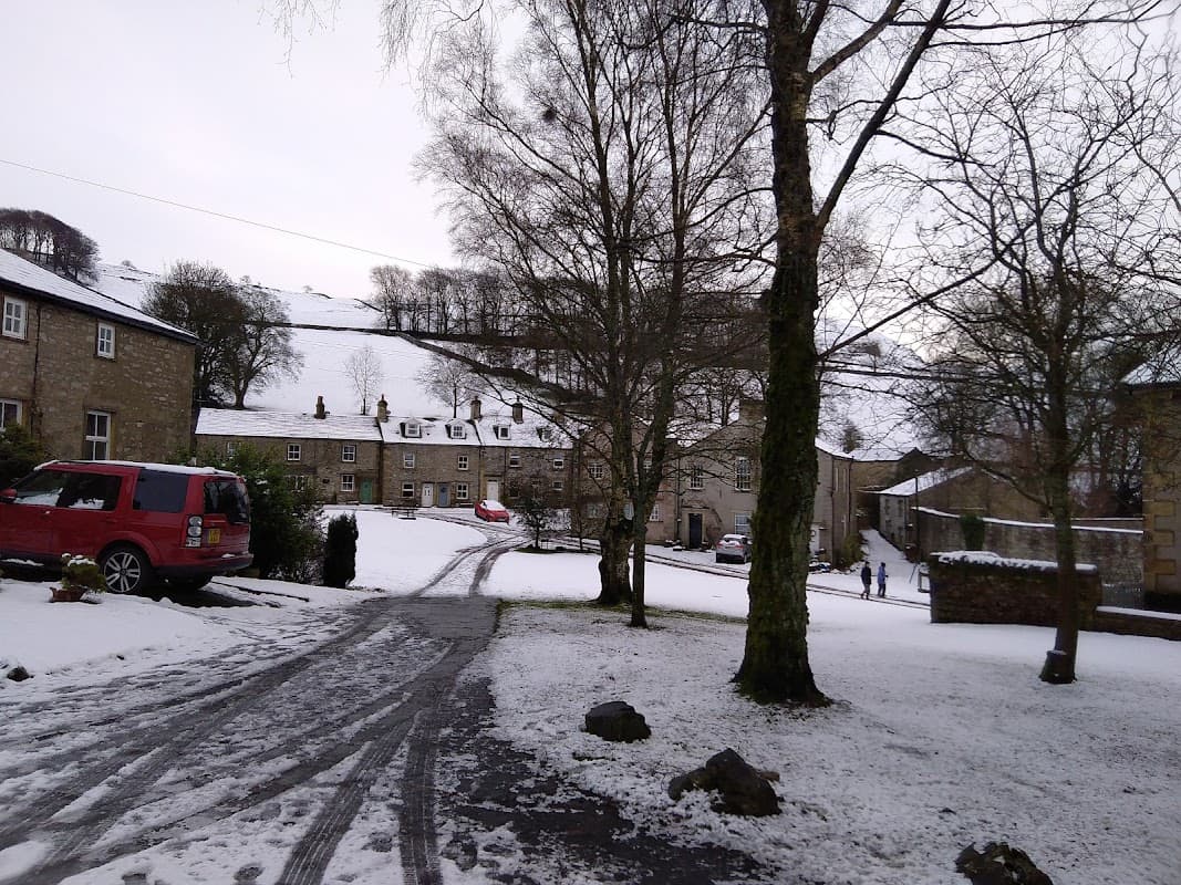 Bus Stop at The Green - Bus Stops in settle