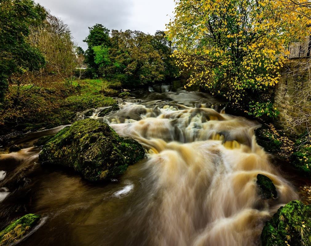 Queen's Rock - Attraction in settle