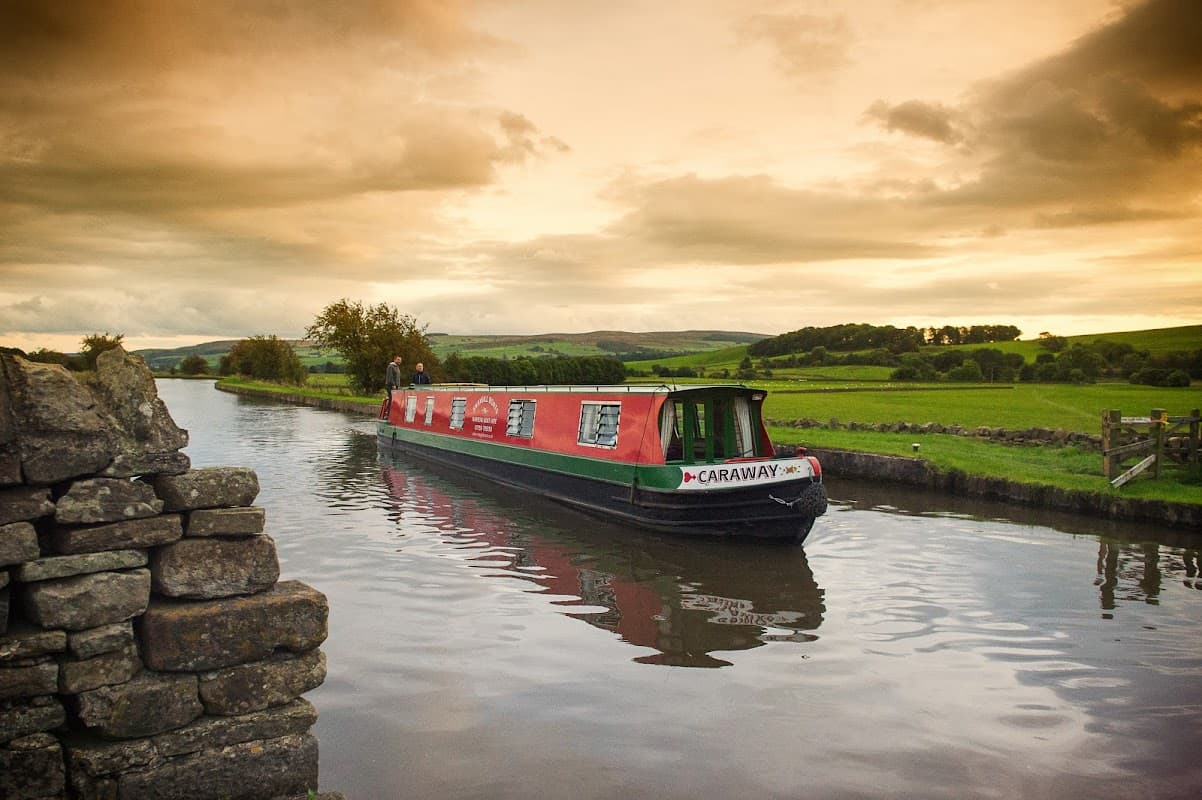 Snaygill Boats - Boat Hire in skipton