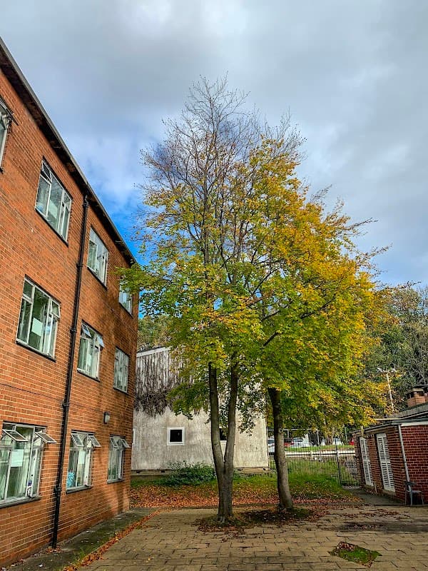 Urban House - Hostel in wakefield