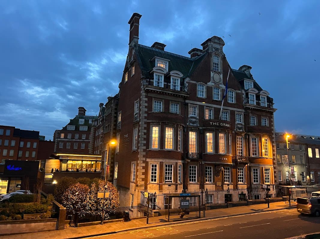 Station Avenue (Stop RM) - Bus Stops in york